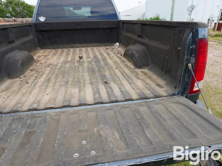 2009-gmc-sierra-2500-image-10