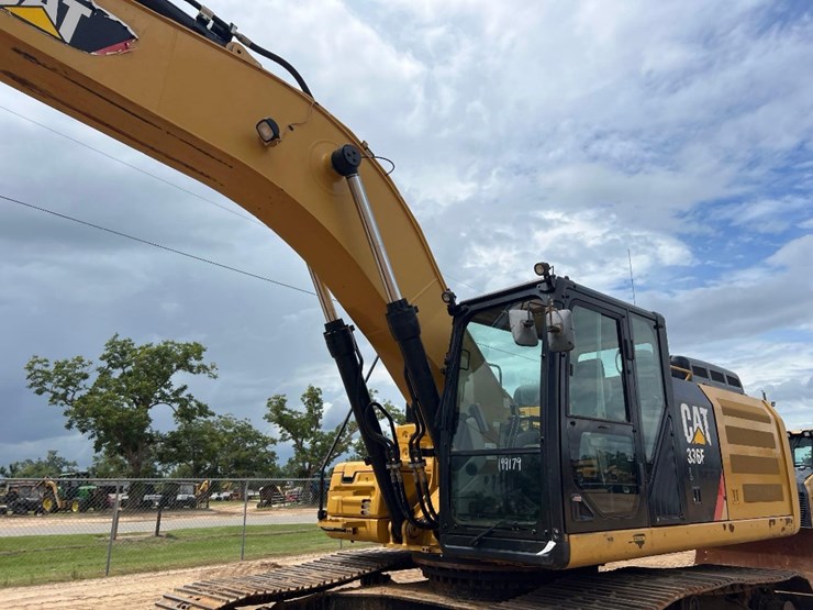 2017-caterpillar-336fl-image-24