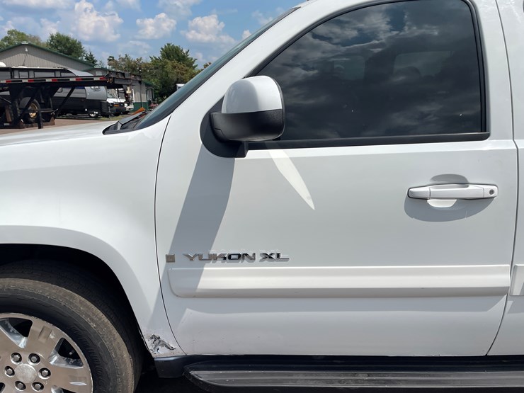 2007-gmc-yukon-xl-image-7
