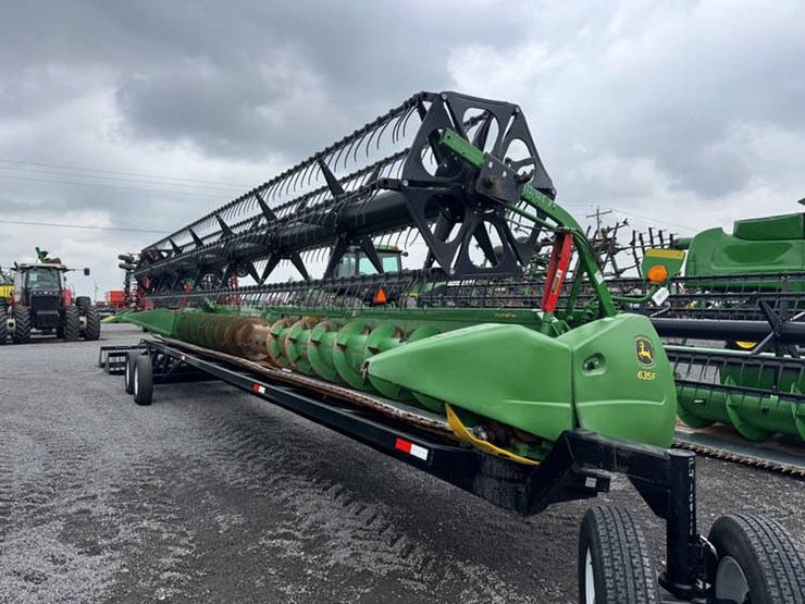 2016-john-deere-635f-image-1