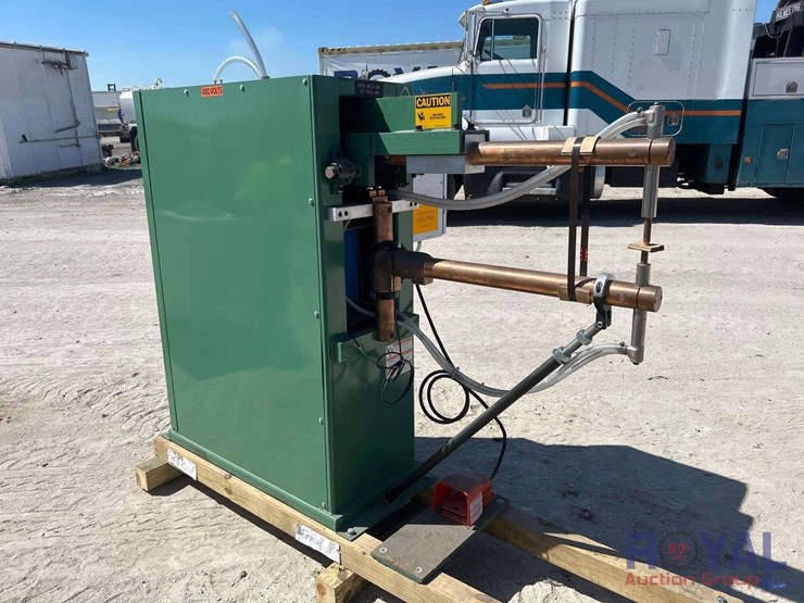 spotweld-rockerrite-480v-arm-type-spot-welder-image-3