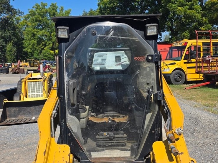 2012-caterpillar-272c-image-37