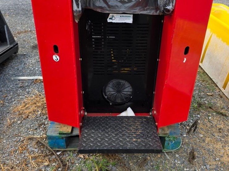 new-valley-pioneer-scl850-mini-skidloader-image-8