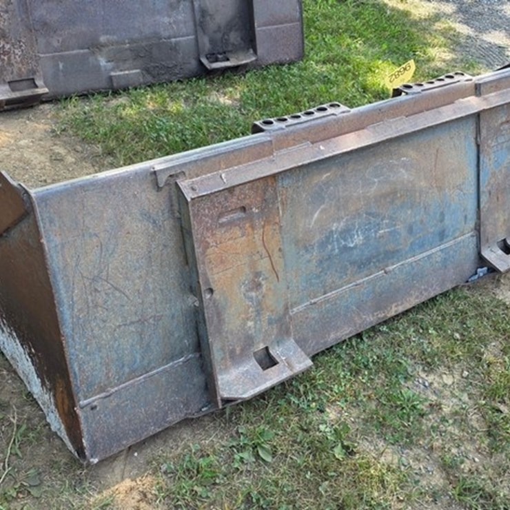 66" Skidloader Tooth Bucket