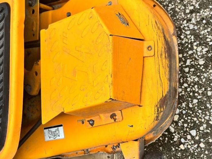 cub-cadet-gt1554-image-17