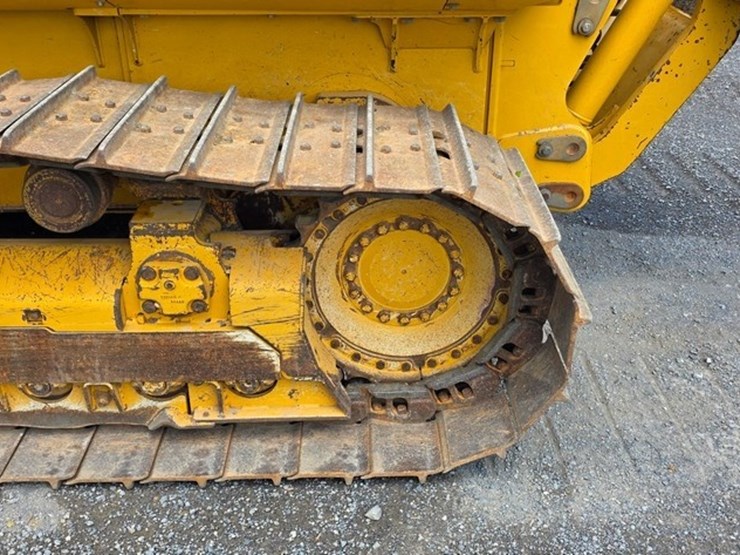 2014-deere-700k-lgp-image-18