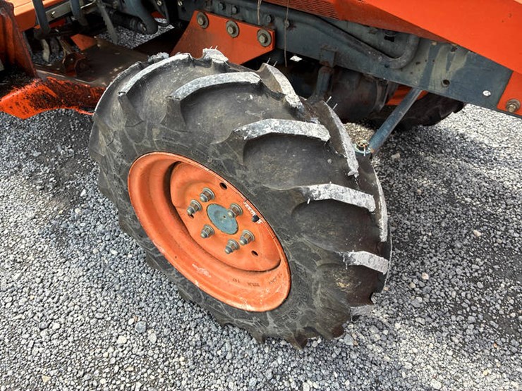 kubota-b9200-image-32