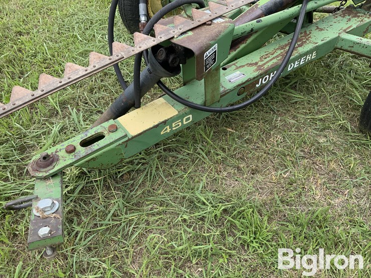 john-deere-450-image-10