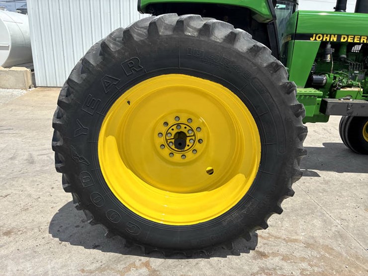 1990-john-deere-4555-image-72