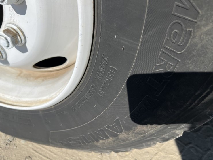 1998-ford-l8501-image-19