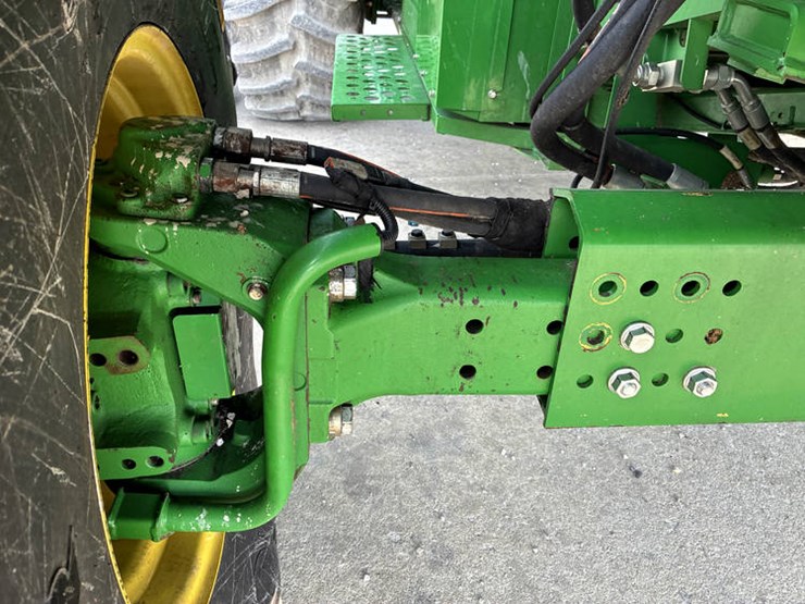 2014-john-deere-s690-image-39