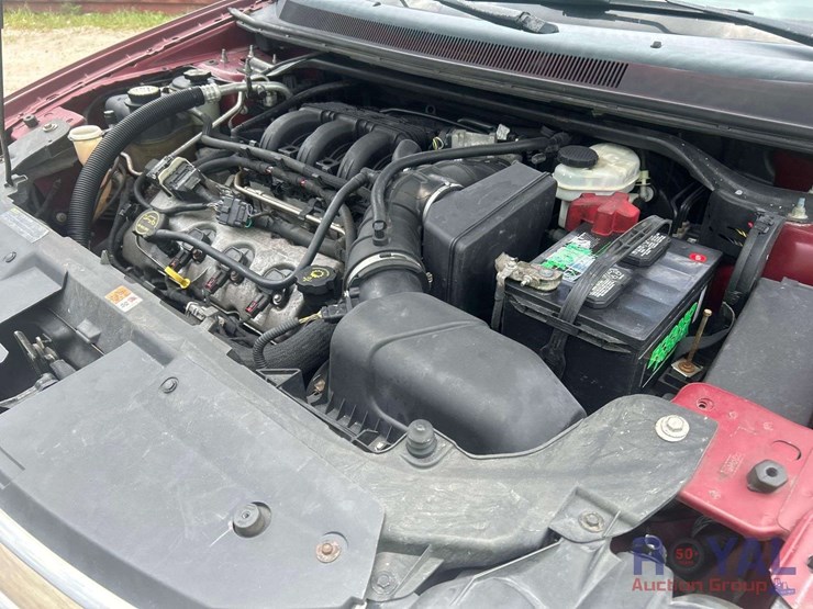 2008-ford-taurus-x-image-15