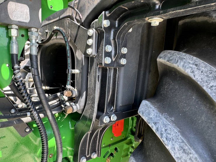 2017-john-deere-9570r-image-10