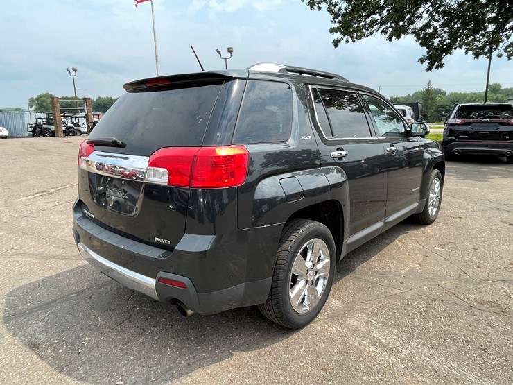 2014-gmc-terrain-slt-image-5