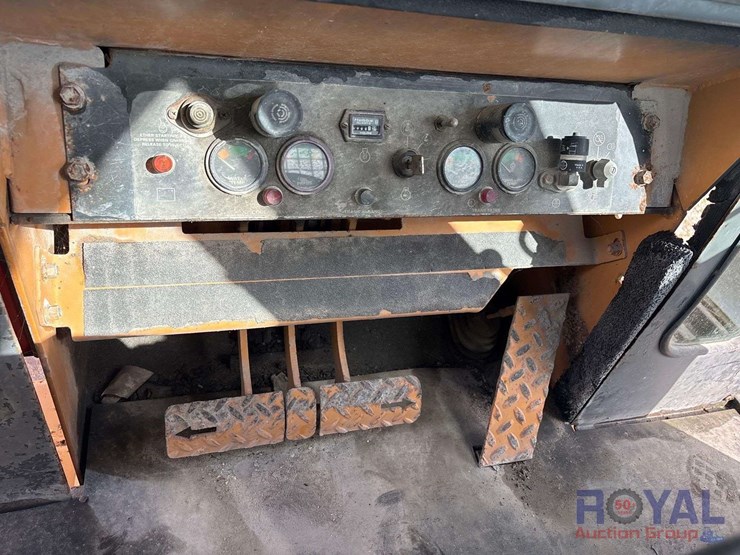 case-1150g-crawler-tractor-dozer-image-9