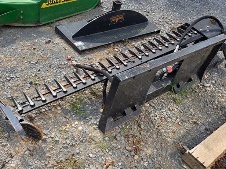new-wolverine-skidloader-sickle-bar-mower-image-4