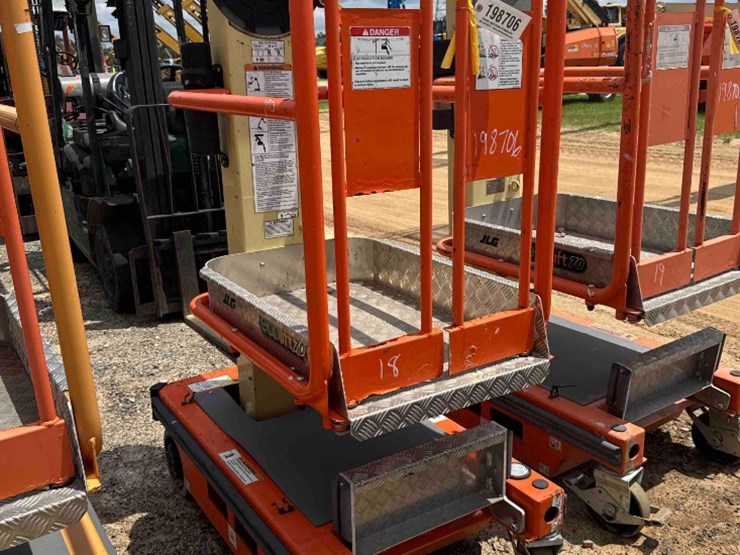 2019-jlg-ecolift-image-1