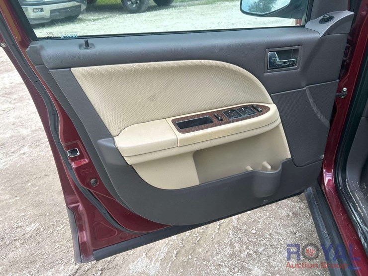 2008-ford-taurus-x-image-5