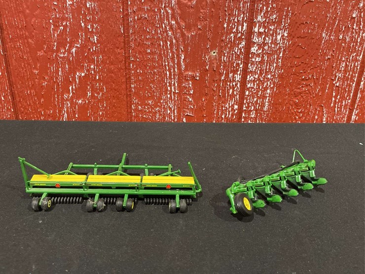 john-deere-64-image-4