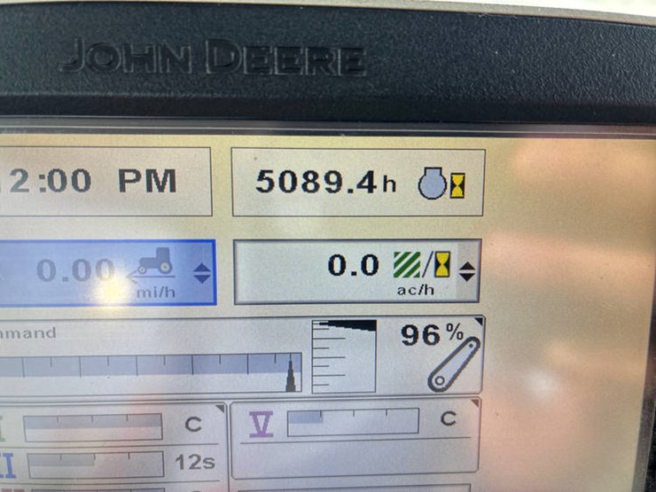 2012-john-deere-8360r-image-91