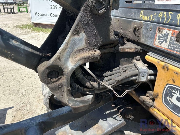 2017-deere-30g-image-27
