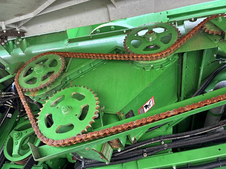 2014-john-deere-s680-image-51