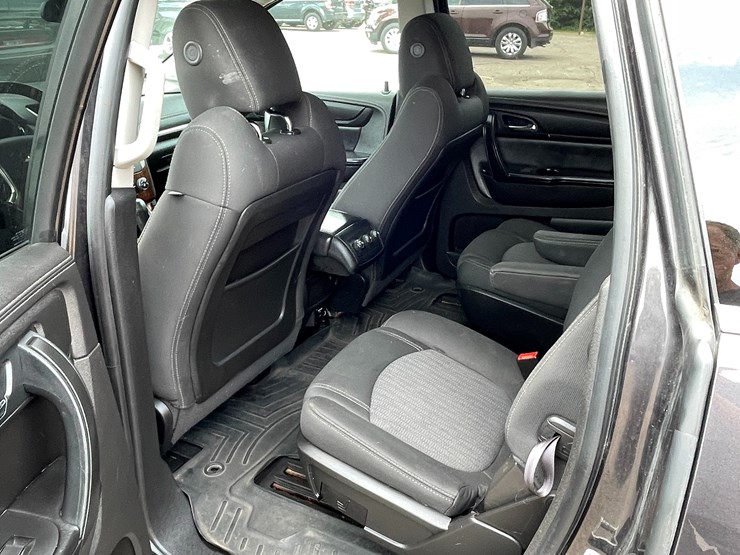 2014-chevrolet-traverse-image-65