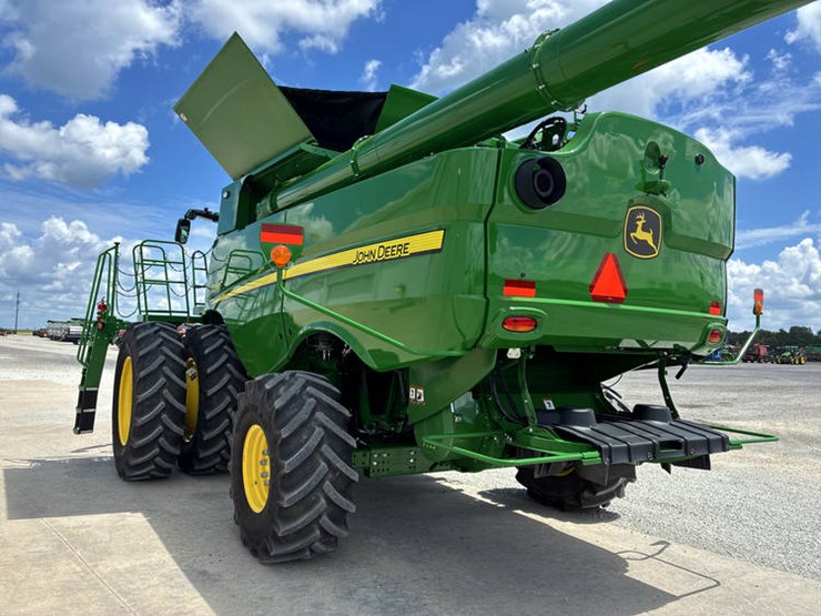2023-john-deere-s780-image-6