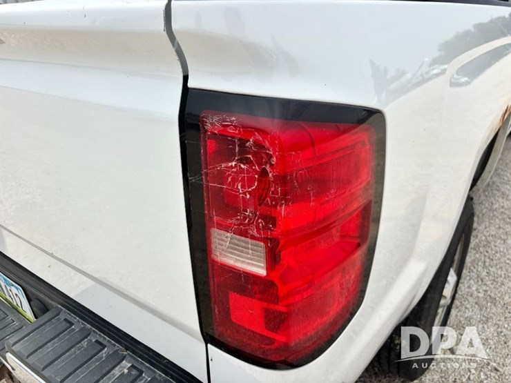 2015-chevrolet-2500hd-image-36