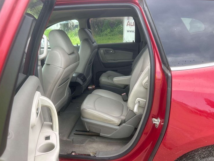 2012-chevrolet-traverse-ltz-image-19