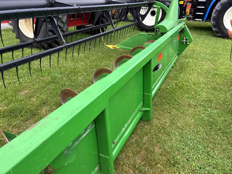 2010-john-deere-635f-image-24