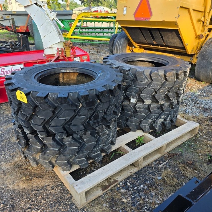 New 4-12-16.5 Forerunner Skidloader Tires