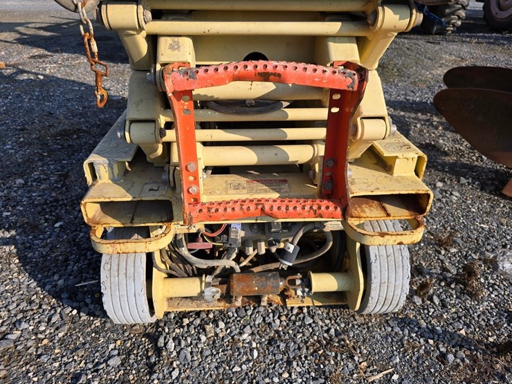 jlg-1932e2-image-9