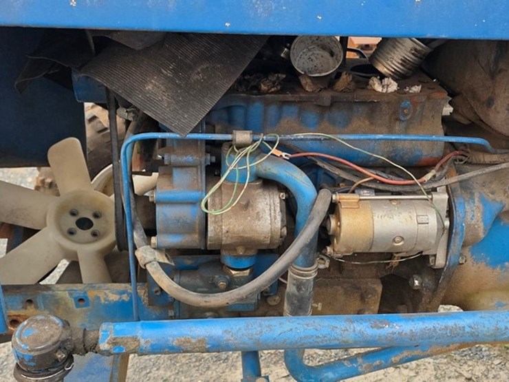 ford-1710-image-18