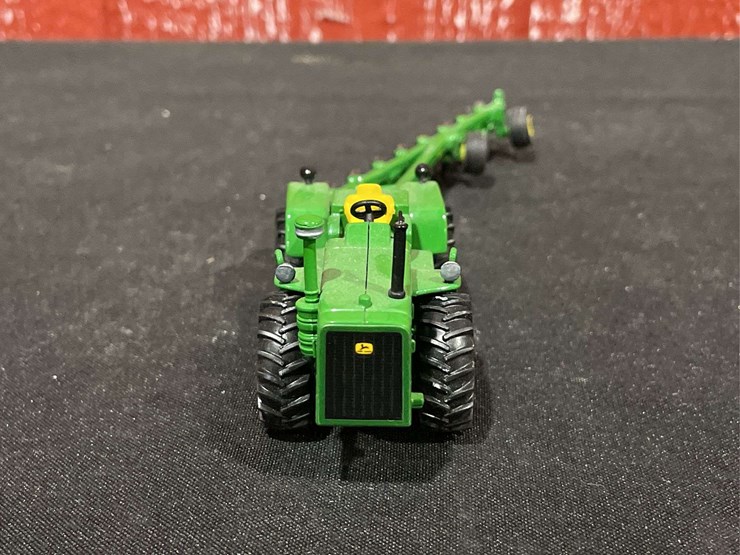 john-deere-8020-image-11