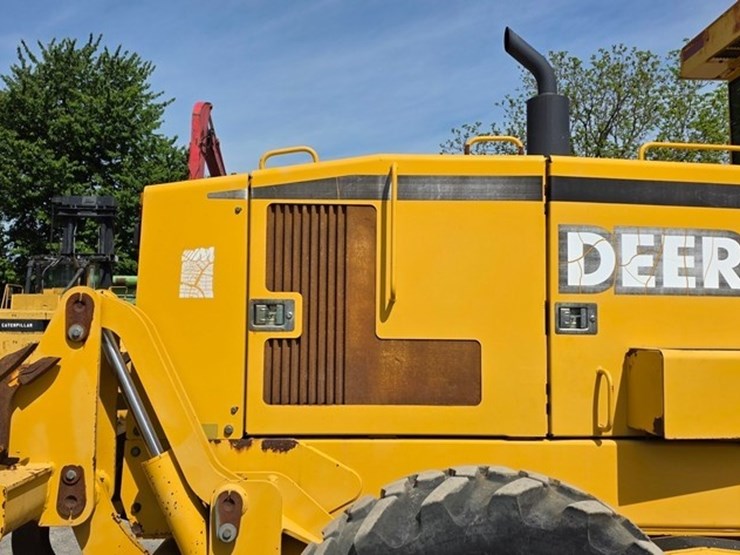 2001-deere-670c-image-31