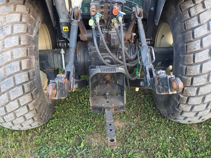 new-holland-tn70d-image-19
