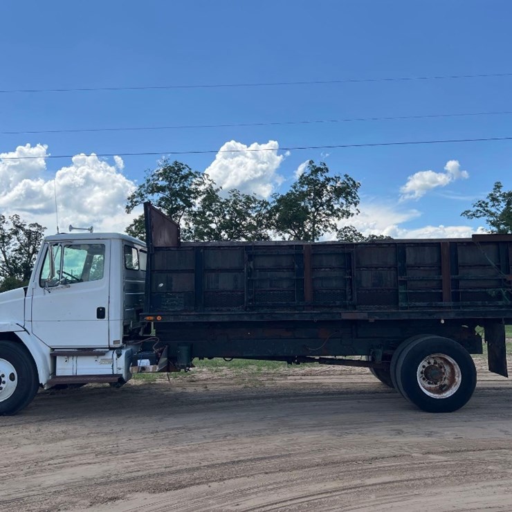 1996 FREIGHTLINER FL70