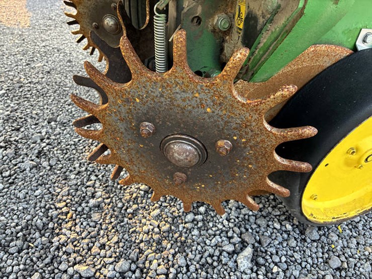john-deere-7000-image-16