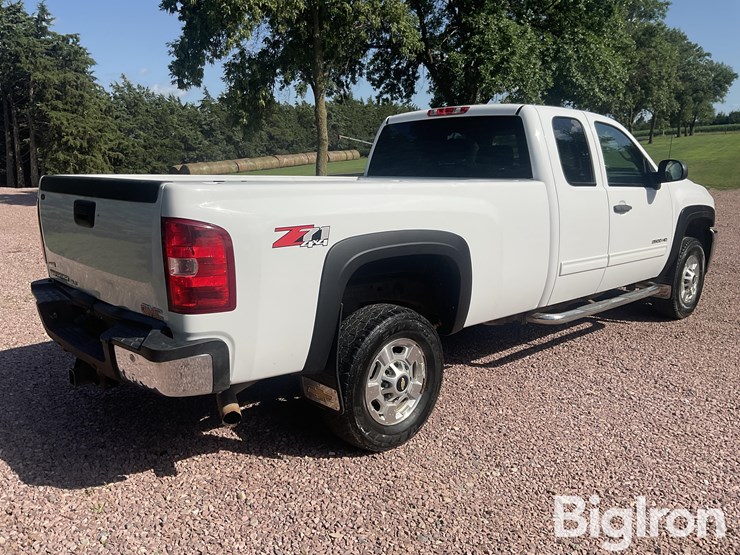 2012-chevrolet-silverado-2500-image-5
