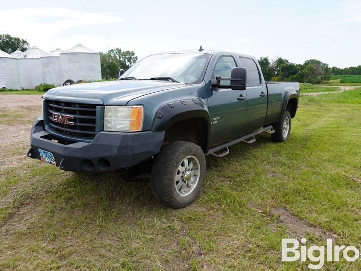 2009-gmc-sierra-2500-image-1