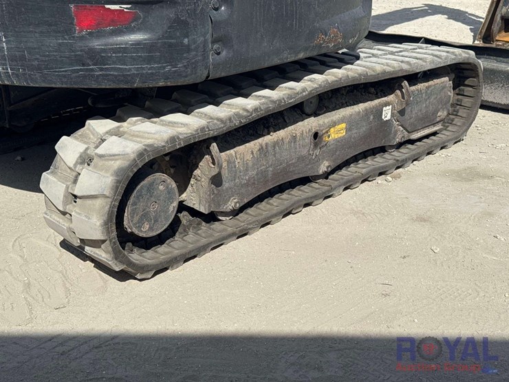 2019-bobcat-e32i-image-24