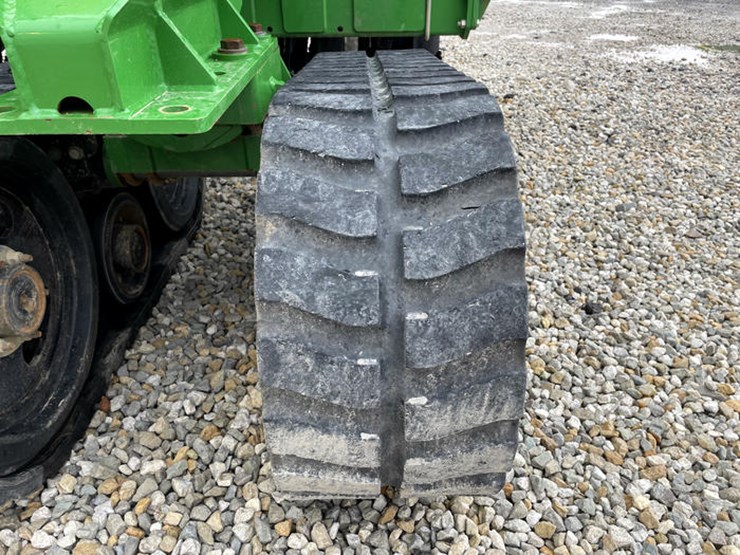 2017-john-deere-1990-image-60
