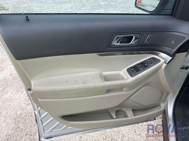 2013-ford-explorer-image-13