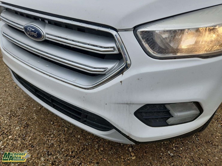 2017-ford-escape-se-image-25