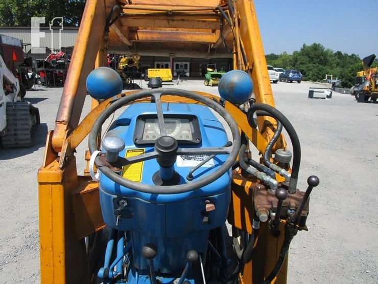 ford-3910-image-6