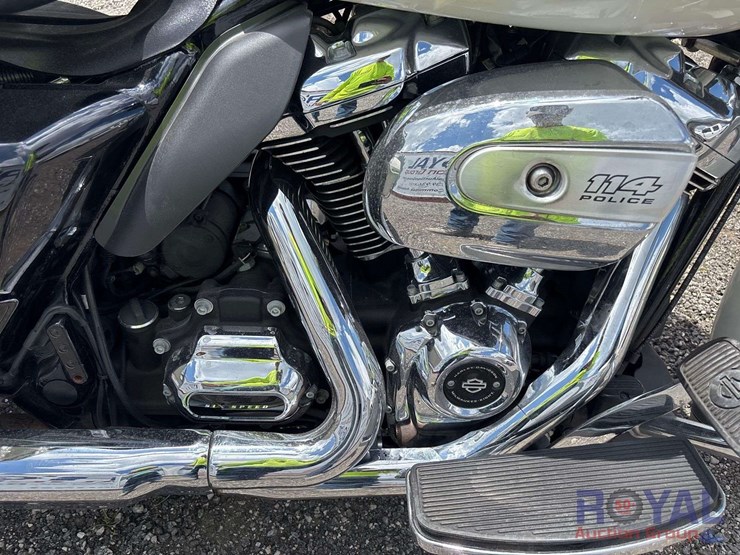 2019-harley-davidson-flhtp-police-electra-glide-motorcycle-image-6