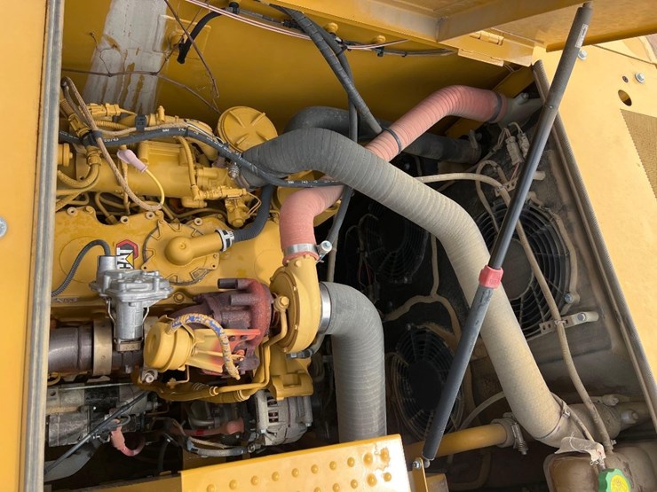 caterpillar-320gc-image-20