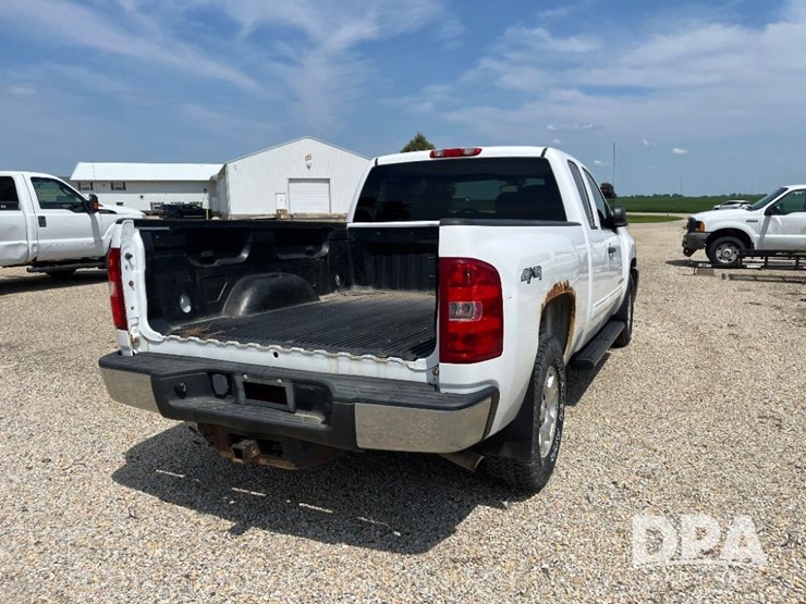2012-chevrolet-silverado-image-10