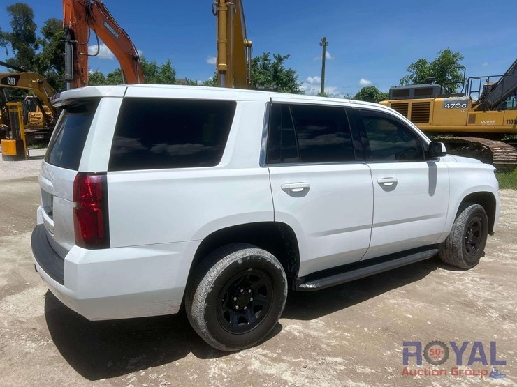 2019-chevrolet-tahoe-image-2
